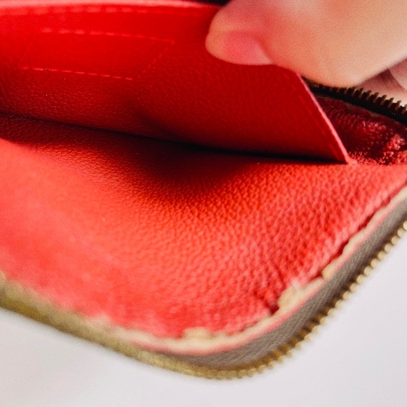 Authentic Louis Vuitton cosmetic bag - Picture 8 of 8